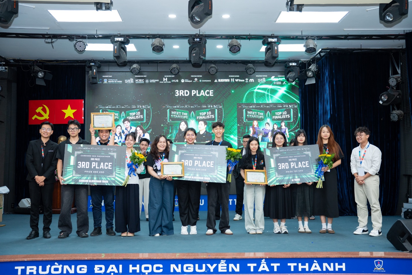 Bệ phóng đấu trường khởi nghiệp